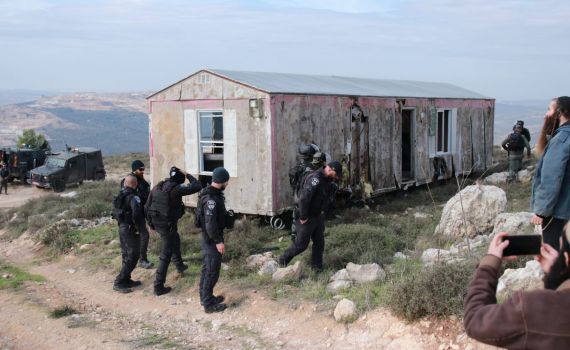 פינוי אלים בגבעת קומי אורי ביצהר, פצועים במקום