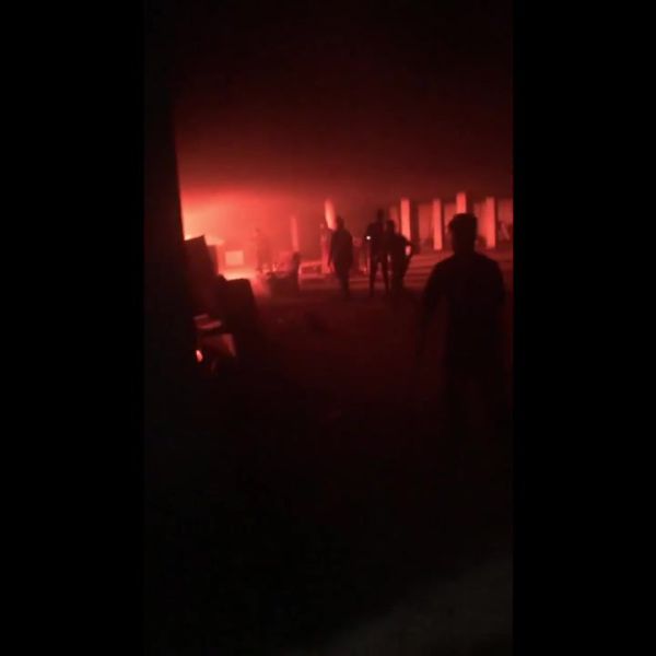 צפו: שריפה בפרלמנט בגבול עיראק-איראן