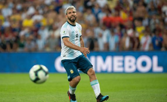 נפרד בדמעות: סרחיו אגוארו פורש מכדורגל בגיל 33