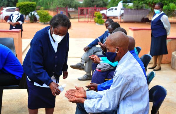 דרום אפריקה מעריכה: "שיא גל האומיקרון מאחורינו"