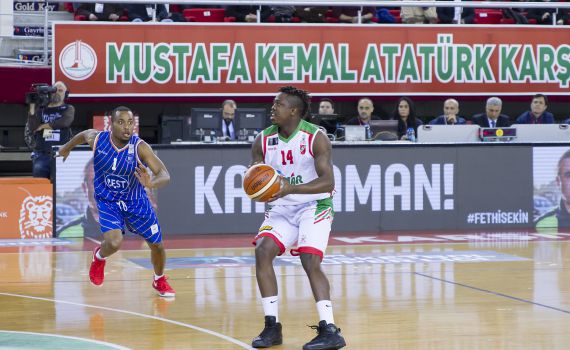 כוכב הפועל ת"א: "התקווה הוא שיר גזעני"