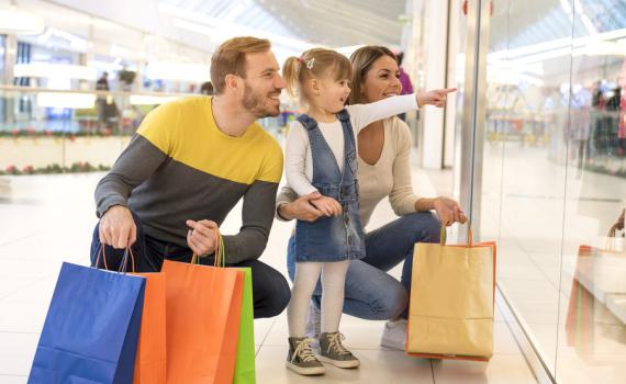 למה אסור לקנות לילדים שלנו כל מה שהם רוצים?