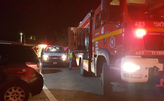 אם ובנה מורדמים ומונשמים בעקבות שריפה בדירתם