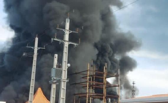 דיווח: פיצוץ מסתורי במיכלי נפט באיראן