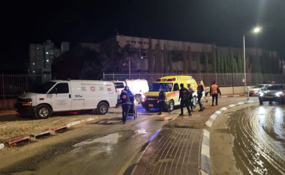 דקירות באשקלון: 3 אחים נפצעו באורח קשה