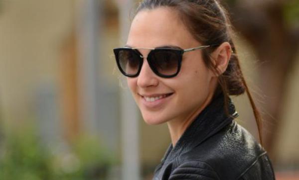 שערוריה: גל גדות מפרסמת חמץ בפסח