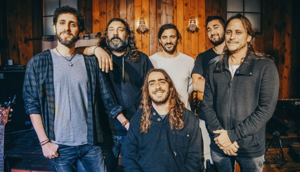 רווקים? ללהקת הפיל הכחול יש פתרון מפתיע בשבילכם