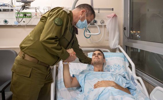 ניצול אסון המסוק שוחרר מבית החולים: "שלומי טוב"