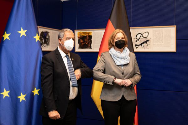 יו"ר הכנסת בגרמניה: "אירן מושכת זמן, אנחנו מוטרדים"