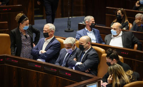 לקראת יום מתוח: האם הקואליציה תחזור לפעול?