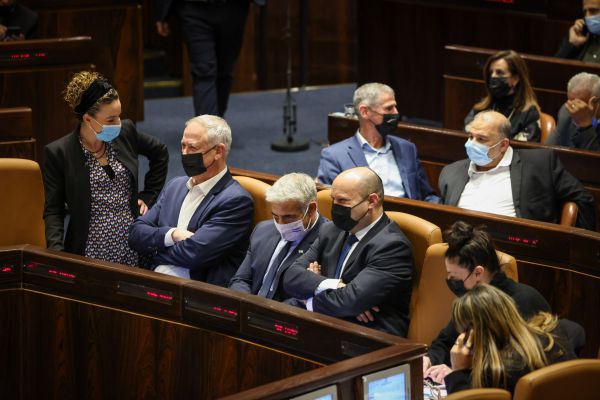 לקראת יום מתוח: האם הקואליציה תחזור לפעול?