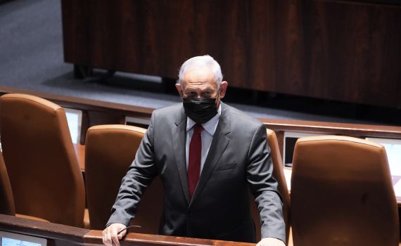 "האיראנים נלחמים כאריות, בנט ולפיד נכנעים כארנבות"