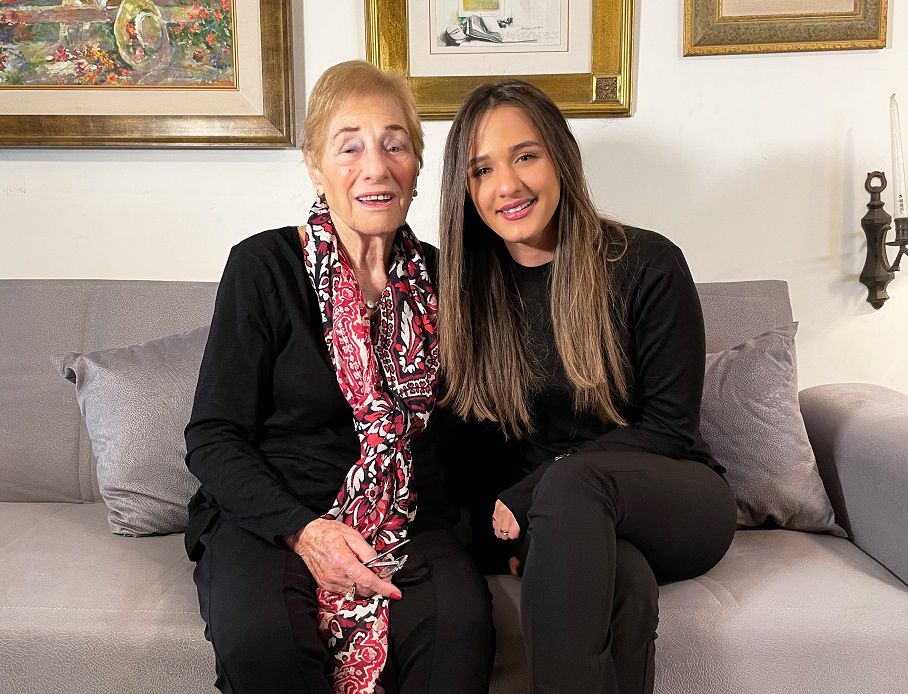 עדן בן זקן וניצולת השואה, אילנה קליין, בשיר מרגש