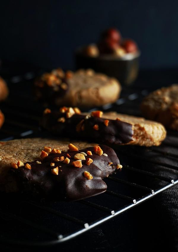 לכבוד ט"ו בשבט: מתכון לעוגיות אגוזי לוז