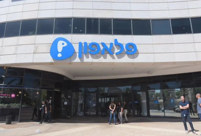 תמורת 2.1 מיליארד ש"ח: פלאפון תרכוש את הוט מובייל