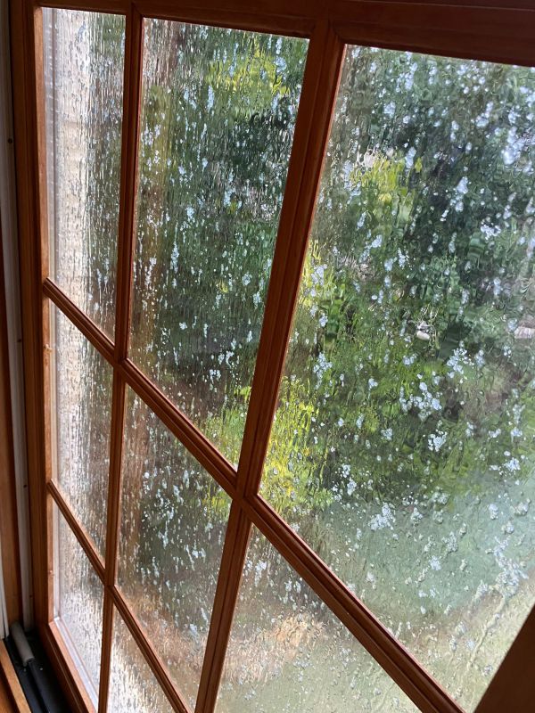 הסערה מתפשטת: שלג קל החל לרדת בגוש עציון