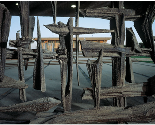 אלמנתו של האמן המפורסם נספתה בשריפה בירושלים