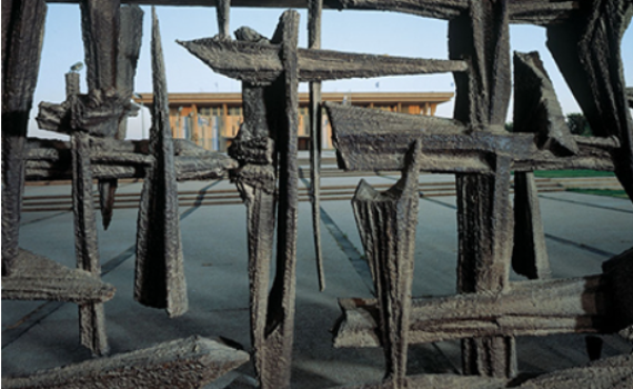 אלמנתו של האמן המפורסם נספתה בשריפה בירושלים