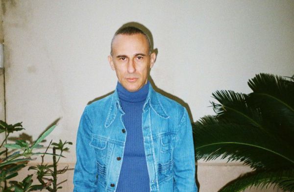 אסף אמדורסקי חוגג 51 עם שיר חדש