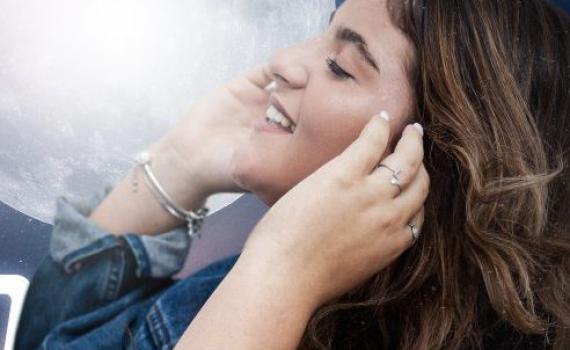 מהאולפנה לבמה: הכוכבת הבאה של המגזר רק בת 15