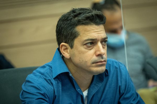 מקים מפלגה? אלה האנשים שעמיחי שיקלי פנה אליהם