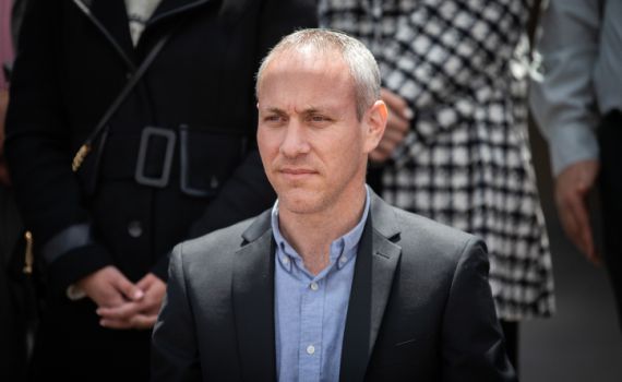 טרופר מגן על גנץ: "הזמן לדחוק את האגו הצידה"