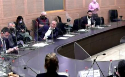 צפו| הח"כ השתולל בוועדה: פרחחים, נוכלים, מטומטמים