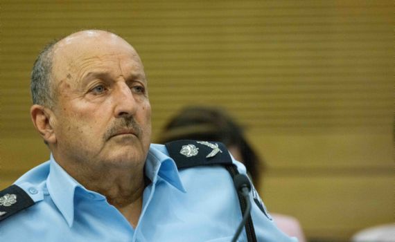 בעקבות התיעוד: הניצב במשטרה הוצא לחופשה.צפו