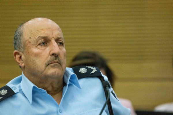 בעקבות התיעוד: הניצב במשטרה הוצא לחופשה.צפו