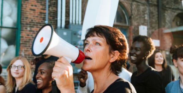 מדד המגדר: כמעט חצי מרוויחות שכר מינימום