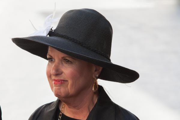 תענית אסתר פולארד