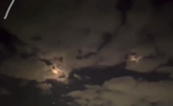 אחרי האיום: מתקפת טילים בליסטיים על אבו דאבי | צפו