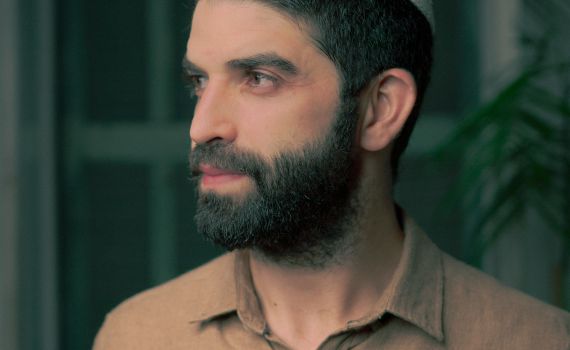 "שיר נולד מהצחוק שבתוך הכאב"| אלירן כהן בשיר חדש