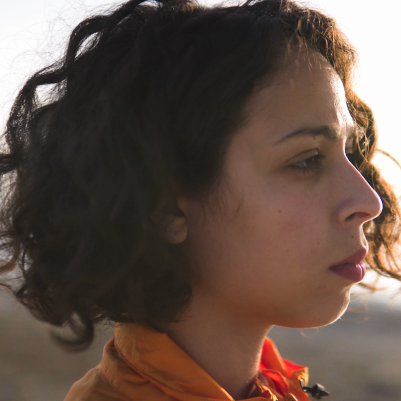 חזרה בתשובה כנערה וחזרה בה ועכשיו שרה על משה רבנו