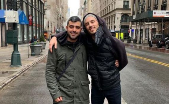 ישי ריבו ונתן גושן שרים יחד עם משפחות נפגעות טרור