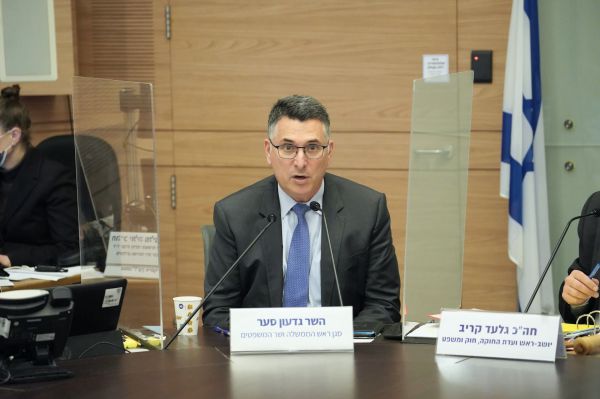 אושר חוק הגבלת כהונה לרה"מ בוועדת חוקה