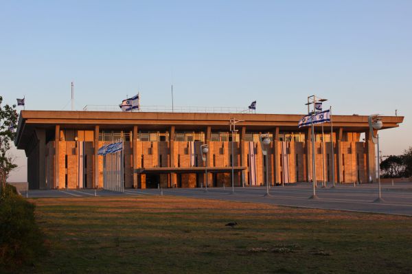 חגיגות בצל קורונה: הכנסת חוגגת יומולדת 73