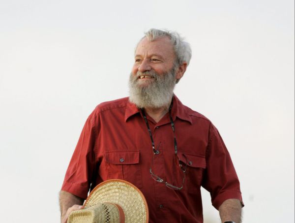 נפרדים מיורם טהרלב: עשרה ביצועים לשיריו האהובים