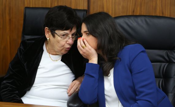 "אהבתי אותך מאוד": השרה שקד בהספד למרים נאור