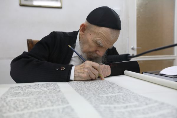 התפללו לרפואתו: הרב אדלשטיין חלה בקורונה