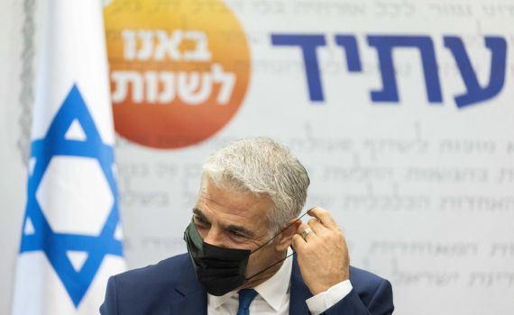 התשובה המגוחכת של לפיד על משבר הדיור