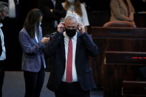 אחרי הכישלון: גנץ מאיץ מחדש את החוק שהופל