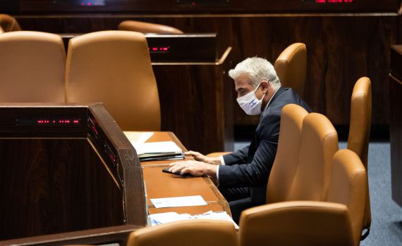 כשלפיד אמר: קבינט קורונה צריך להתכנס כל יום