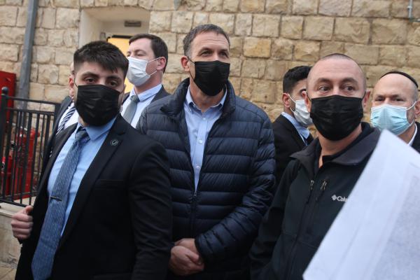 הרבנים הסרוגים מאיימים: לא נכיר בגיורים של כהנא