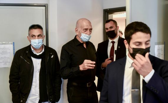 לא הושגה פשרה בין אולמרט למשפחת נתניהו