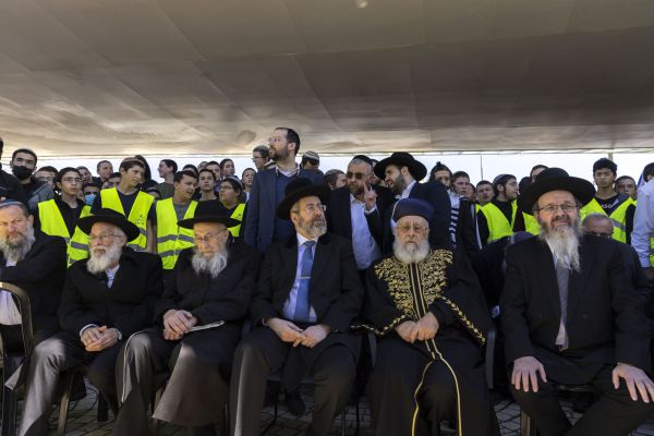 אלפי בחורי ישיבות סרוגות צעדו לחיזוק הרבנות הראשית
