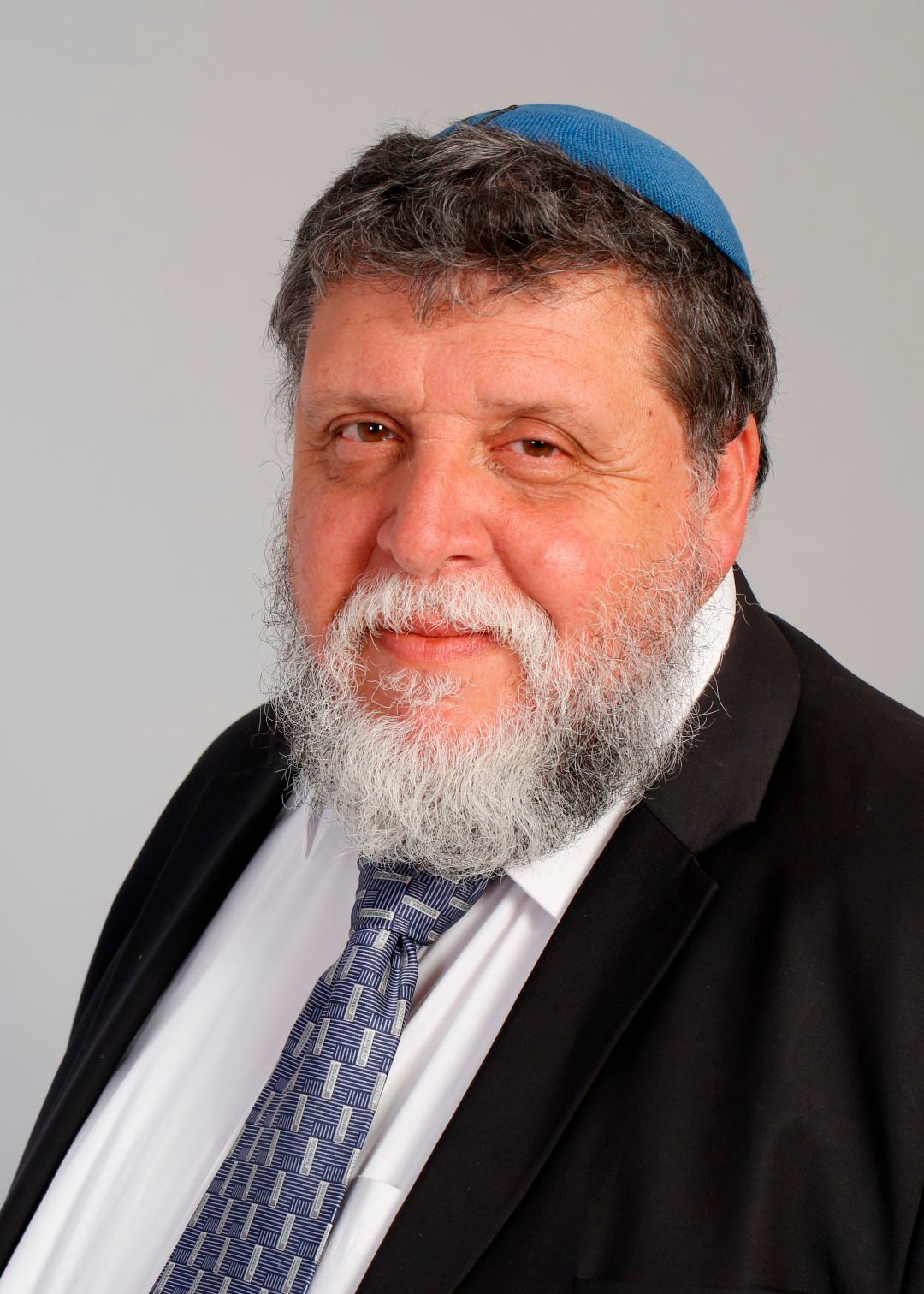 הרב פוירשטיין: "הוצאתי את ספרי הרב טאו מהספרייה"