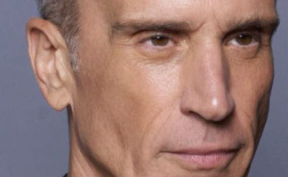 סערת דוד זיני: אברי גלעד תופס צד