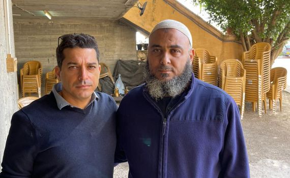 הגיע לנחם: ח"כ עמיחי שיקלי הגיע לביר אל-מכסור