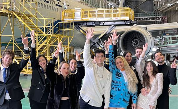 חמישיית הגמר של 'אקס פקטור' בשיר מיוחד